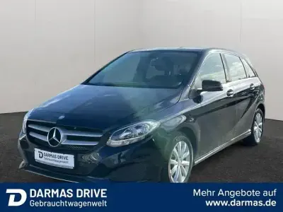 Używany Mercedes B200 Urban 156 KM (114 kW) 2017 Niebieski Minivan