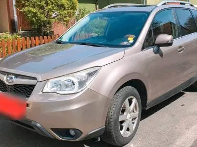 Gebraucht Subaru Forester Exclusive+ 147 PS (108 kW) 2014 Gold SUV