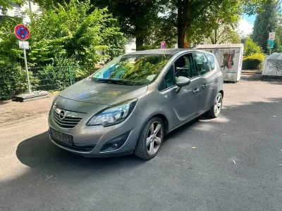 Gebraucht Opel Meriva Design Edition 131 PS (96 kW) 2011 Braun Van / Kleinbus