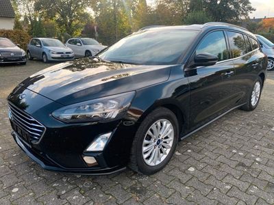 gebraucht Ford Focus Turnier Titanium 1HD*41TKM*NAVI*RFK*8G-AUT