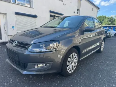 Gebraucht VW Polo Comfortline 86 PS (63 kW) 2010 Grau Kleinwagen