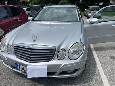 Mercedes E200