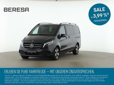 Grau Gebraucht 2024 Mercedes V300 Avantgarde Van / Kleinbus | 58.780 € (Guter Preis)