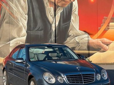 Gebraucht Mercedes E200 Avantgarde 184 PS (135 kW) 2006 Blau Limousine