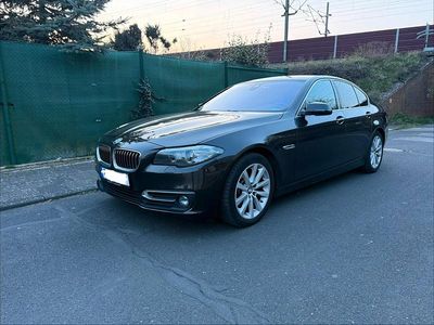Gebraucht BMW 525 Luxury Line 218 PS (160 kW) 2014 Schwarz Limousine