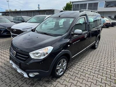 Second-hand Dacia Dokker Stepway 116 CP (85 kW) 2017 Negru Monovolum
