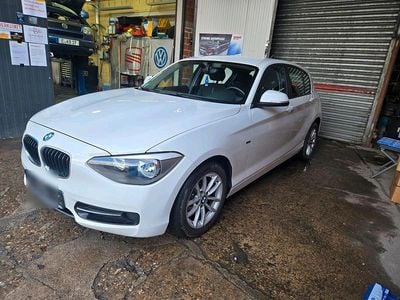 Gebraucht BMW 114 Sport Line 110 PS (80 kW) 2013 Weiß Kleinwagen