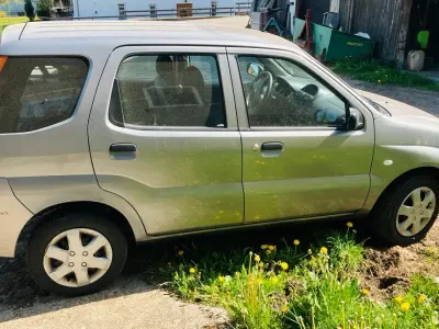Käytetty Subaru Justy 94 HP (69 kW) 2004 Harmaa Viistoperä