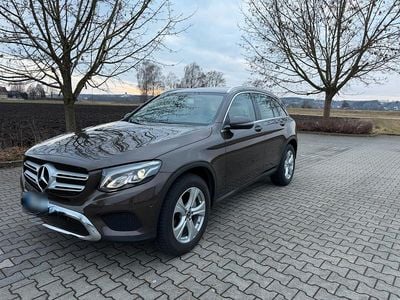 Gebraucht Mercedes GLC250 211 PS (155 kW) 2017 Braun SUV