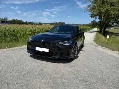 Gebraucht BMW 220 Sport Line 190 PS (139 kW) 2023 Schwarz Coupé
