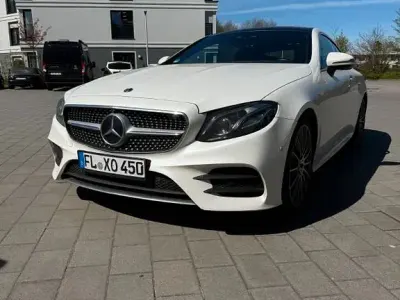 Usata Mercedes E450 AMG line 367 CV (269 kW) 2019 Bianco Coupé