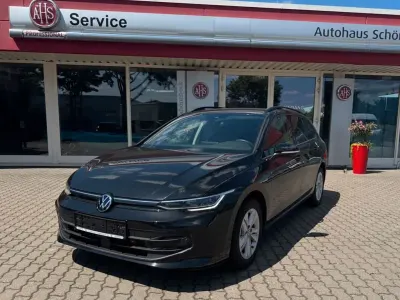 Gebraucht VW Golf VIII 150 PS (110 kW) 2025 Schwarz Kombi