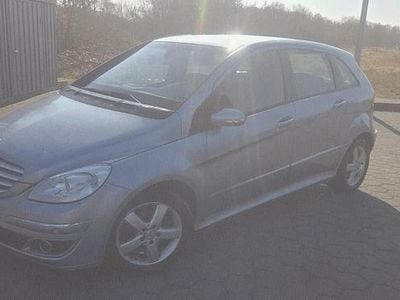 Gebraucht Mercedes B180 109 PS (80 kW) 2006 Blau Van / Kleinbus