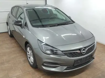 Używany Opel Astra 131 KM (96 kW) 2020 Szary Sedan/Limuzyna