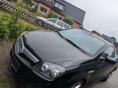 Gebraucht Opel Tigra 90 PS (66 kW) 2004 Schwarz Cabrio