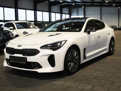 Weiß Gebraucht 2017 Kia Stinger Exclusive Kleinwagen | 22.990 € (Teuer)