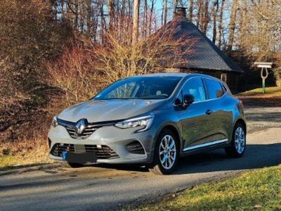 Gebraucht Renault Clio V Intens 90 PS (66 kW) 2021 Grau Kleinwagen