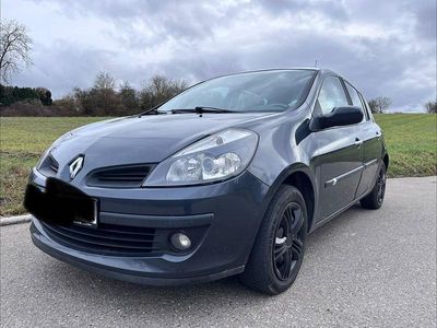 Gebraucht Renault Clio II Dynamique 88 PS (64 kW) 2006 Grau Limousine