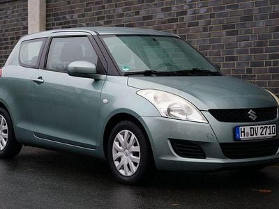 Gebraucht Suzuki Swift 94 PS (69 kW) 2011 Grün Kleinwagen