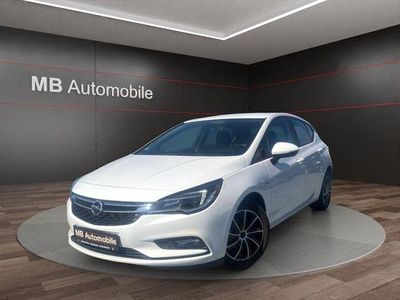 Gebraucht Opel Astra Edition 95 PS (69 kW) 2016 Weiß Limousine