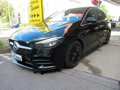 Gebraucht Mercedes B200 AMG line 150 PS (110 kW) 2021 Andere Van / Kleinbus