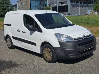 Gebraucht Citroën Berlingo Business Class 99 PS (72 kW) 2016 Lack weiss banquise/deckende Van / Kleinbus
