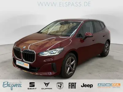 Gebraucht BMW 216 Active Tourer 122 PS (89 kW) 2024 Rot Van / Kleinbus