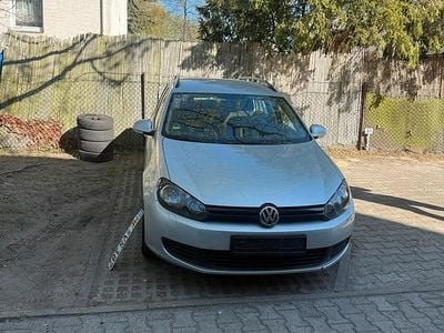 Gebraucht VW Golf VII 105 PS (77 kW) 2012 Silber Kombi