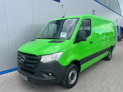 Gebraucht Mercedes Sprinter 170 PS (125 kW) 2021 Gelbgrün Van