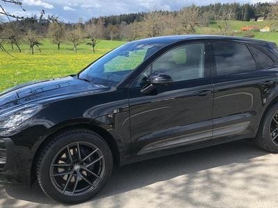 Second-hand Porsche Macan 265 CP (194 kW) 2022 Negru SUV