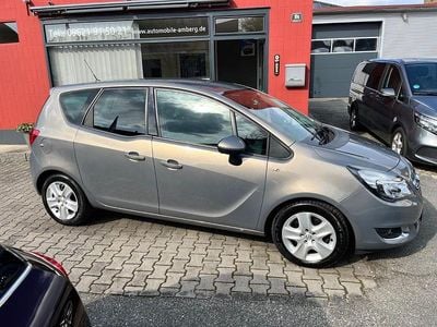 Usado Opel Meriva Style 140 HP (102 kW) 2015 Cinzento Monovolume