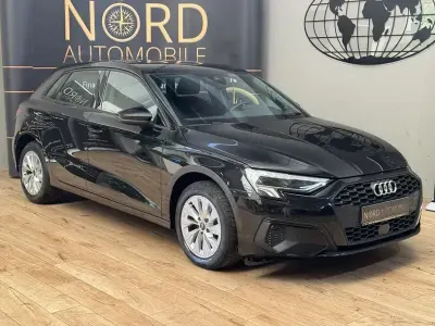Gebraucht Audi A3 Sportback e-tron Advanced 204 PS (150 kW) 2022 Schwarz Kleinwagen