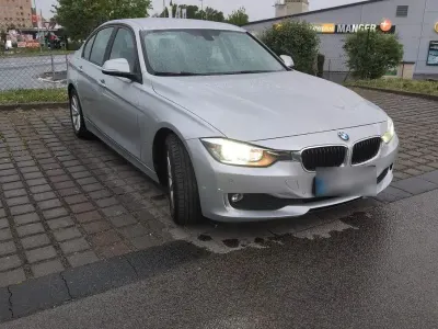 Gebraucht BMW 316 116 PS (85 kW) 2013 Silber Limousine
