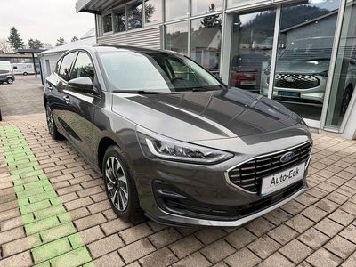 Neu Ford Focus Titanium 155 PS (114 kW) 2026 Grau Limousine