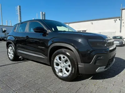 Usado Jeep Avenger Altitude 101 CV (74 kW) 2024 Negro SUV