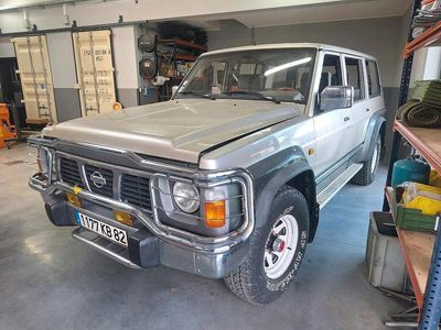Grün Gebraucht 1994 Nissan Patrol SUV | 14.900 €