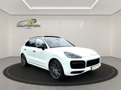 Gebraucht Porsche Cayenne Turbo Chrono 549 PS (403 kW) 2020 Weiß SUV