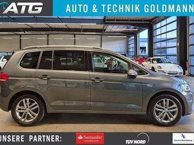 Indiumgrau Gebraucht 2019 VW Touran Highline Van / Kleinbus | 26.950 € (Fairer Preis)