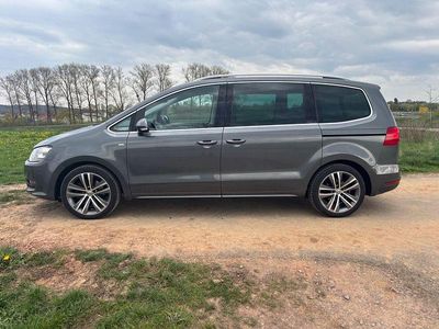 Second-hand VW Sharan 177 CP (130 kW) 2015 Gri Monovolum