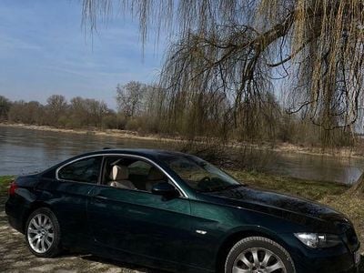 Gebraucht BMW 330 Sport Line 231 PS (169 kW) 2008 Grün Coupé