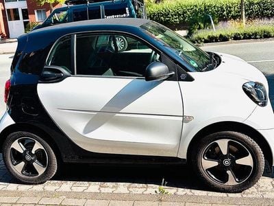 Weiß Gebraucht 2021 Smart ForTwo Electric Drive Coupé | 10.500 € (Fairer Preis)