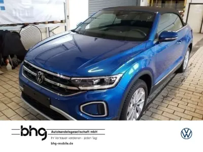 Gebraucht VW T-Roc Style 150 PS (110 kW) 2024 Ravennablau metallic/schwarz SUV