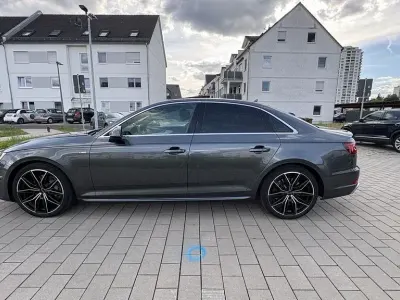 Gebraucht Audi A4 S-Line 231 PS (169 kW) 2019 Grau Limousine