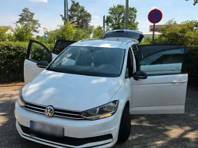 Gebraucht VW Touran 200 PS (147 kW) 2020 Weiß Van / Kleinbus