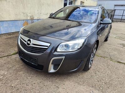 Grau Gebraucht 2013 Opel Insignia OPC Kombi | 8.900 € (Guter Preis)