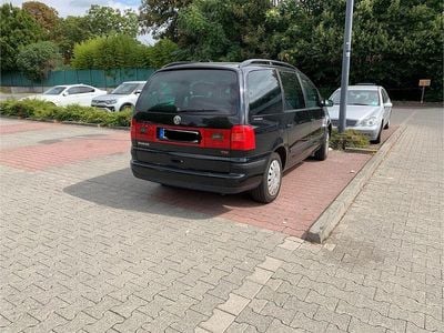 Gebraucht VW Sharan Family 131 PS (96 kW) 2003 Schwarz Van / Kleinbus