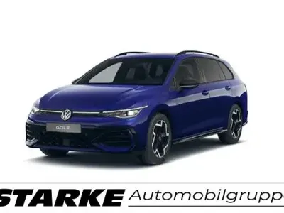 Gebraucht VW Golf VIII R-line 150 PS (110 kW) 2025 Lapiz blue metallic Kombi