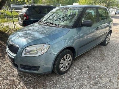 Second-hand Skoda Fabia 69 CP (50 kW) 2010 Albastru Berlinǎ