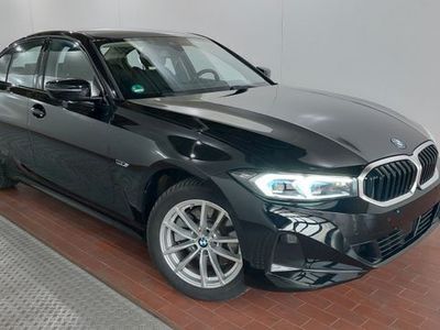 gebraucht BMW 330e Lim. xDrive ACC LED RFK DAB NP: 71.000€