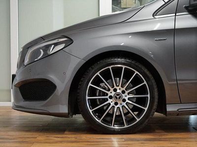 Usata Mercedes B180 AMG line 122 CV (89 kW) 2018 Grigio Monovolume
